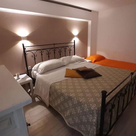 Appartamento La Nicchia del borgo Taranto Esterno foto