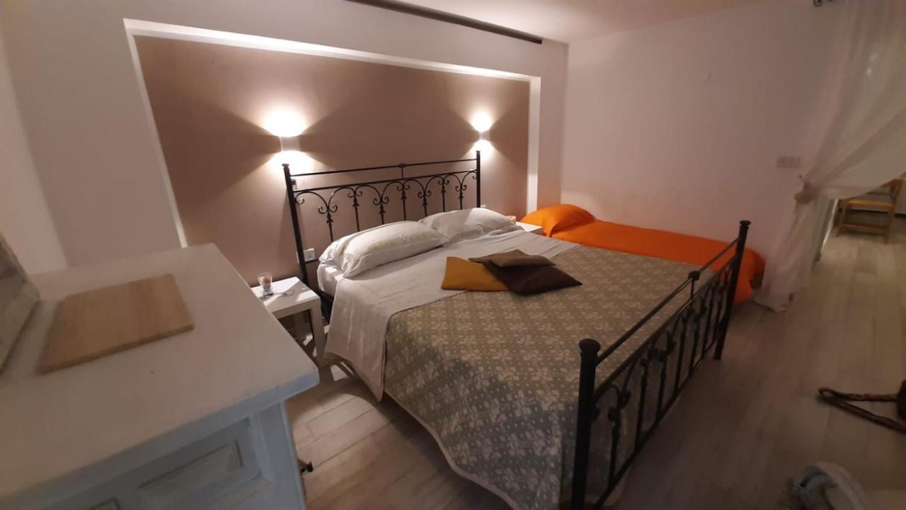 Appartamento La Nicchia del borgo Taranto Esterno foto