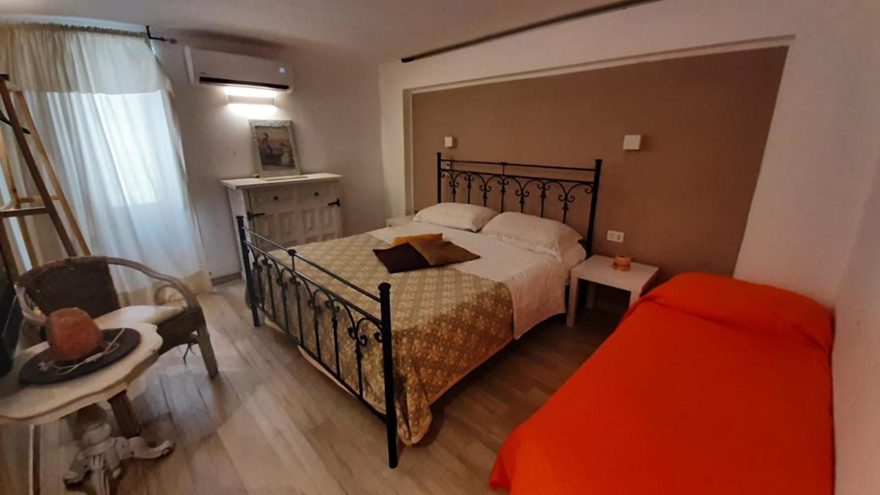 Appartamento La Nicchia del borgo Taranto Esterno foto